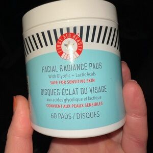 First Aid Beauty Facial Radiance Pads - NWT